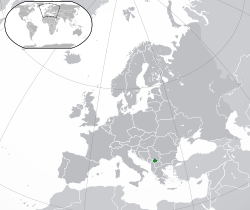 Kosova konumu  (yeşil)Avrupa'da  (yeşil & koyu gri)