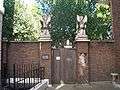 Gray's Inn entrance.jpg